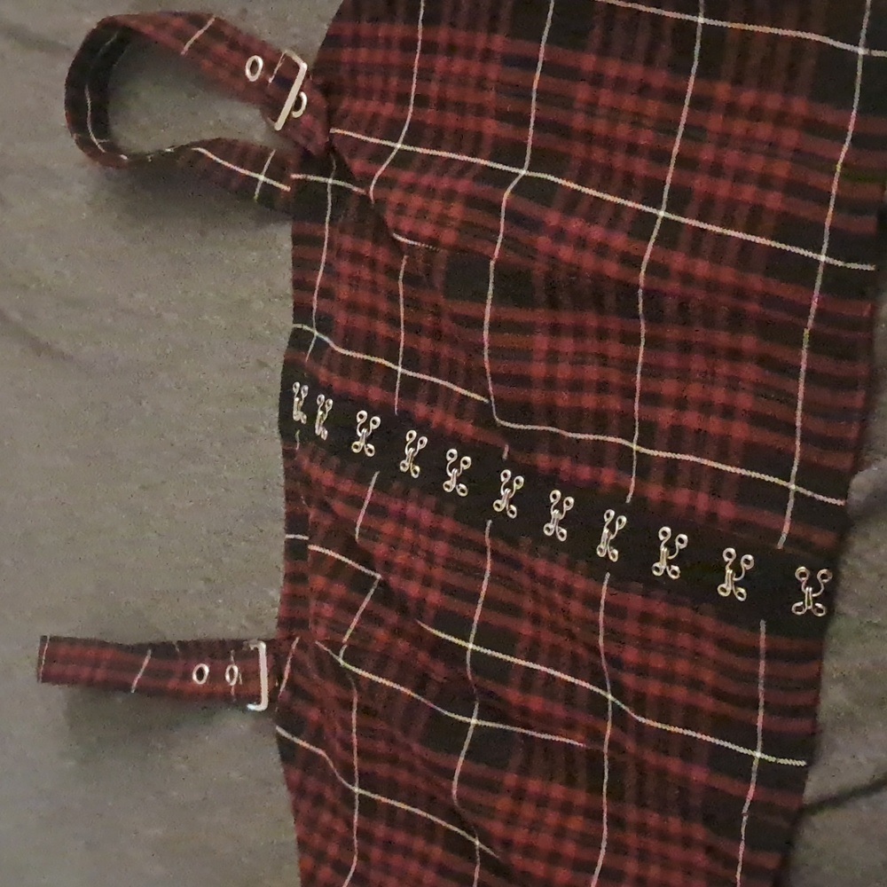 Hot topic plaid cropped tank top